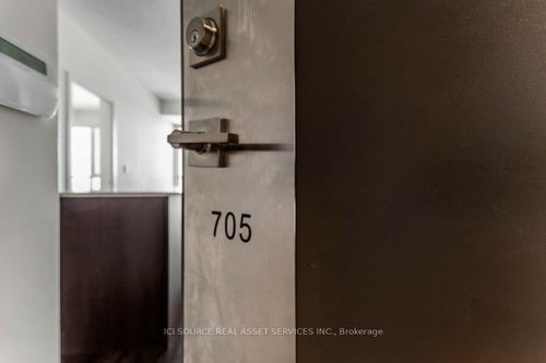 705-2087 Fairview St, Burlington, ON, L7R0E5 | Card Image