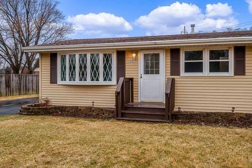 1231 Van Stone Drive, Machesney Park, IL, 61115 | Card Image