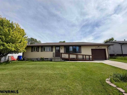 1970 20th St, Gering, NE, 69341-2331 | Card Image