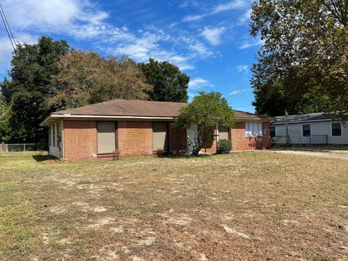 121 Willard Rd Nw, Fort Walton Beach, FL, 32548-4710 | Card Image