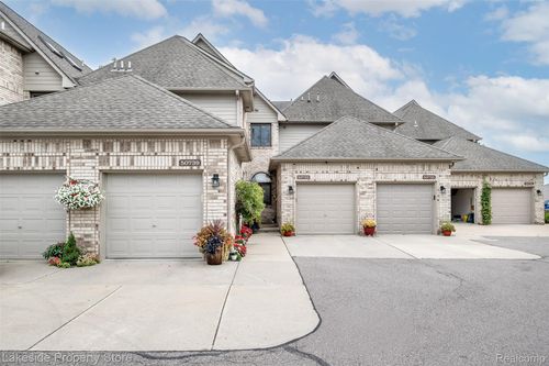 50739 Harbour View Dr N, New Baltimore, MI, 48047 | Card Image