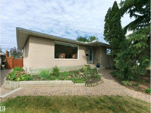 5832 114a St Nw, Edmonton, AB, T6H3N1 | Card Image