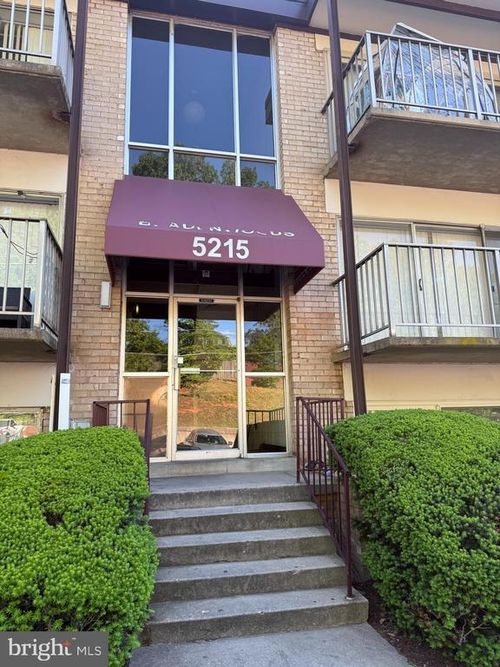 302-5215 Newton St, BLADENSBURG, MD, 20710-2340 | Card Image