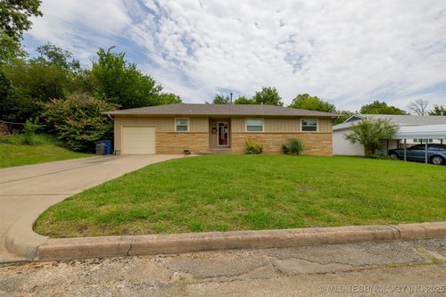 5917 E 26th Pl, Tulsa, OK, 74114-5123 | Card Image