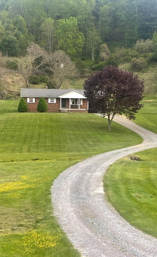 144 Harrison Road, North Tazewell, VA, 24630 | Card Image