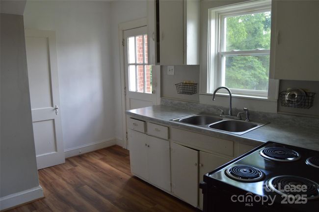 102 Feimster St, Condo with 2 bedrooms, 1 bathrooms and null parking in Statesville NC | Image 7