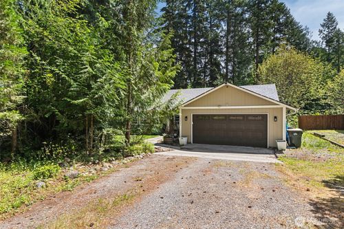 22521 Crown Cir Se, Yelm, WA, 98597-9335 | Card Image