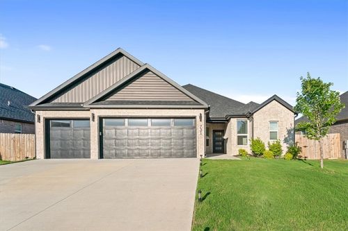 731 Dillon St, Bentonville, AR, 72713-4128 | Card Image