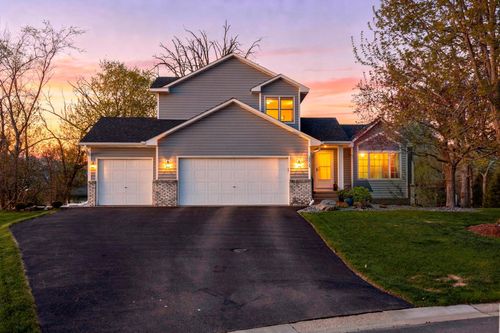 20585 Georgia Avenue Pl N, Forest Lake, MN, 55025-8016 | Card Image