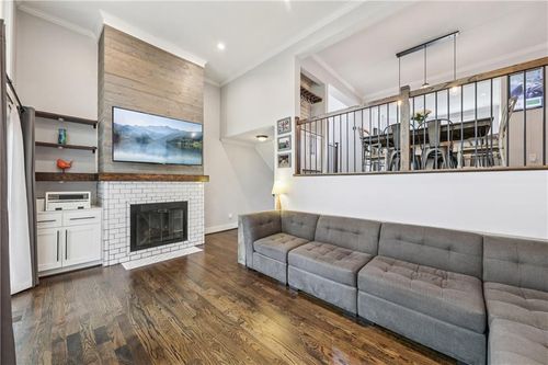 1060 Riverbend Club Dr Se, Atlanta, GA, 30339 | Card Image