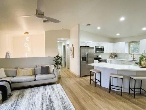 7259 E Glencove St, Mesa, AZ, 85207-3827 | Card Image