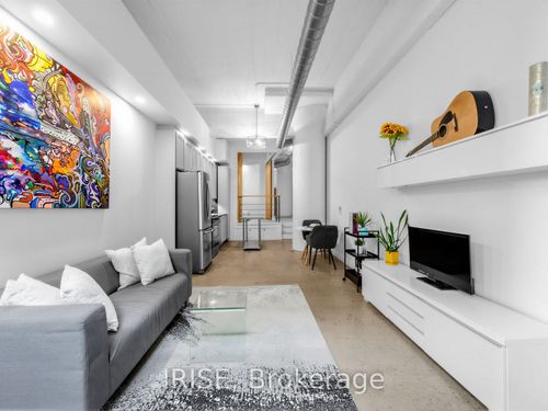 531-155 Dalhousie St, Toronto, ON, M5B2P7 | Card Image