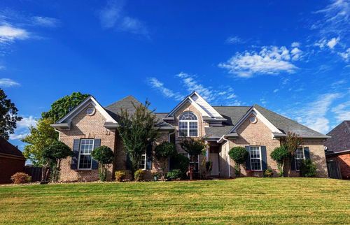 9374 Laurel Hill Dr, Lakeland, TN, 38002-4910 | Card Image