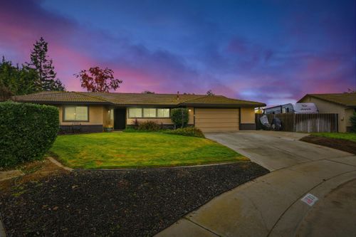 31 Royal Ct, Galt, CA, 95632-2307 | Card Image