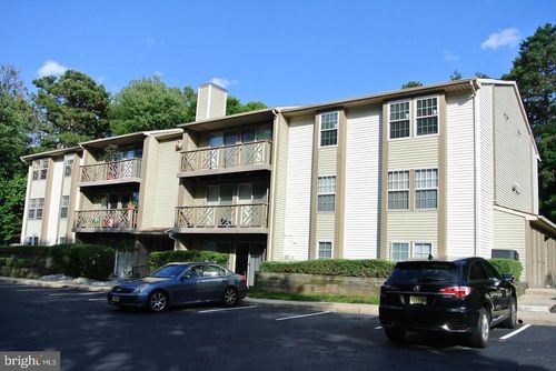 33 Sequoia Ct, MARLTON, NJ, 08053-3768 | Card Image