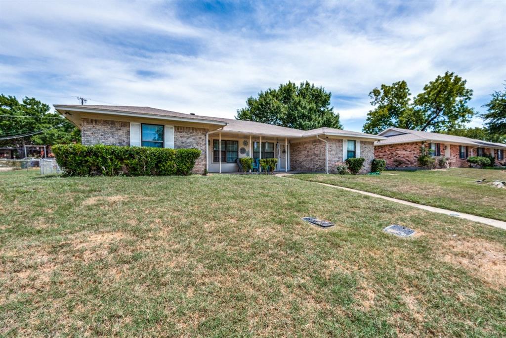 Deborah Ave, Desoto, TX 75115