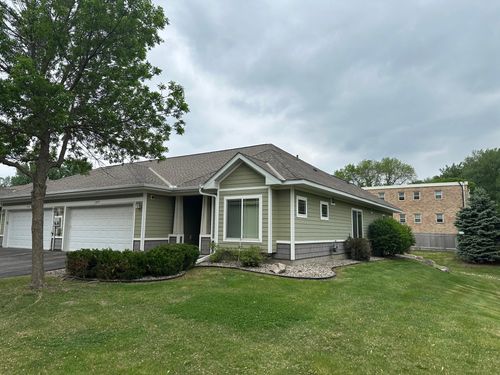 1470 Ravoux Ln, Chaska, MN, 55318-2528 | Card Image