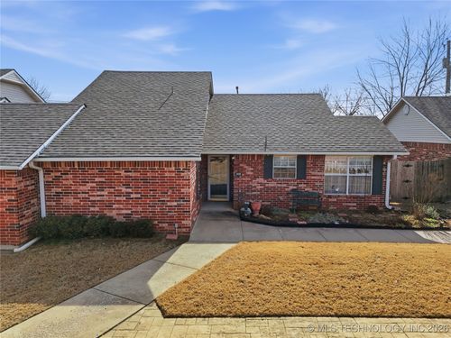 1429 Evergreen Ln, Claremore, OK, 74017-5864 | Card Image