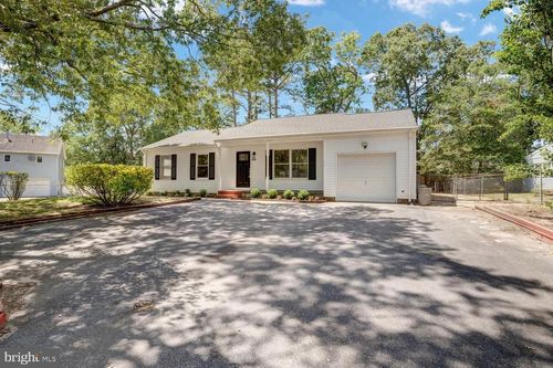 615 Beach Blvd, Forked River, NJ, 08731-4936 | Card Image