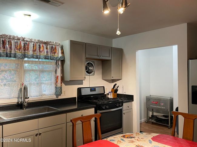 Kitchen | Image 20