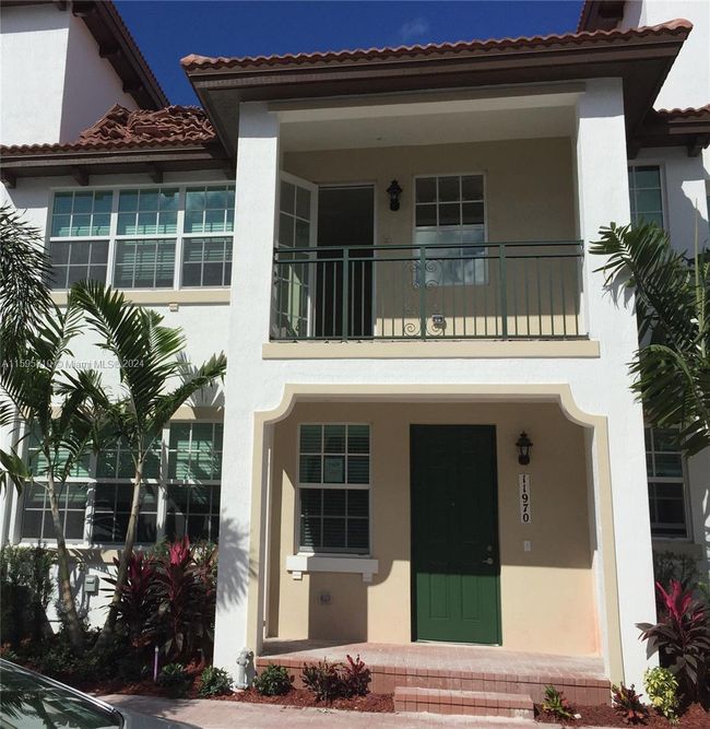 11970 Sw 27th Ct, Condo with 3 bedrooms, 3 bathrooms and null parking in Miramar FL | Image 2