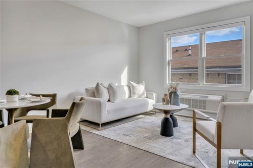 491 Walker St, Fairview, NJ, 07022-1326 | Card Image