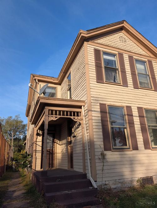1833 Pleasant Ave, Hamilton, OH, 45015-1069 | Card Image