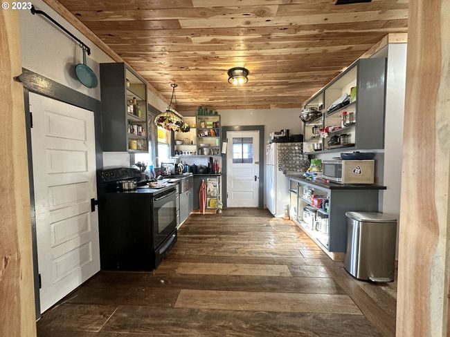 303 Rutledge St, House other with 3 bedrooms, 2 bathrooms and null parking in Fossil OR | Image 10