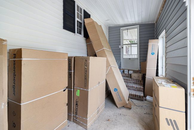 Entrance to property | Image 25
