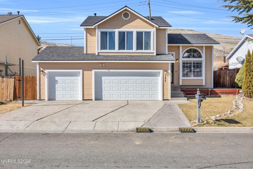 7275 Lindsey Ln, Sparks, NV, 89436-9053 | Card Image