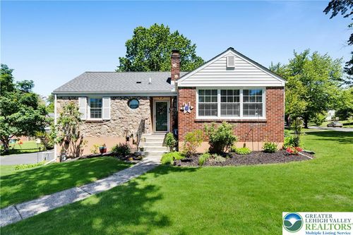 1124 Beverly Ave, BETHLEHEM, PA, 18018-2141 | Card Image