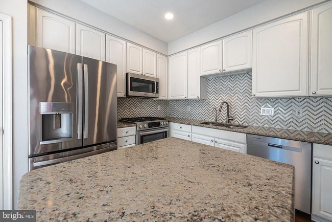 43229 Stillforest Ter, Townhouse with 4 bedrooms, 4 bathrooms and null parking in ASHBURN VA | Image 5