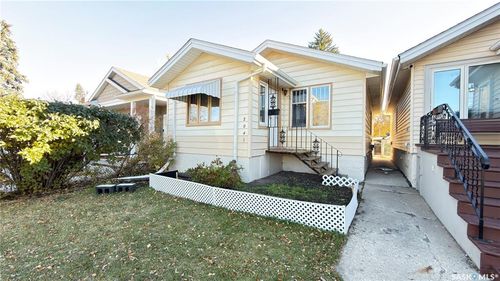 2041 Mctavish St, Regina, SK, S4T3W8 | Card Image
