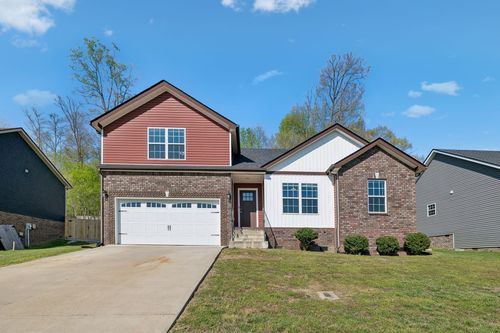 1217 Ridge Meadow Dr, Clarksville, TN, 37042-8787 | Card Image
