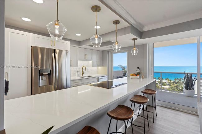 APT-1806 - 2841 N Ocean Blvd, Condo with 2 bedrooms, 2 bathrooms and null parking in Fort Lauderdale FL | Image 5