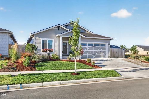 3710 Carlin Dr, Medford, OR, 97504-4139 | Card Image