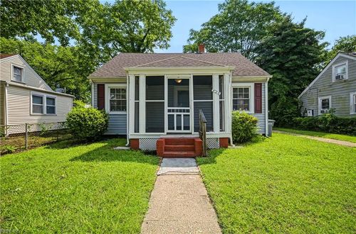 428 Melville Rd, Hampton, VA, 23661-2126 | Card Image
