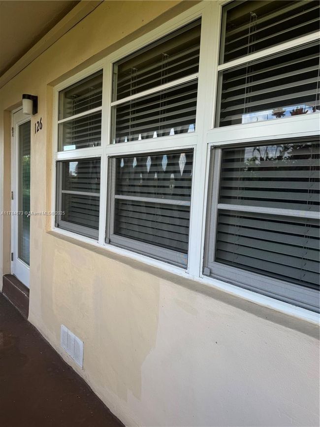 APT-126 - 900 Atlantic Shores Blvd, Home with 1 bedrooms, 1 bathrooms and null parking in Hallandale Beach FL | Image 7