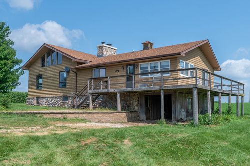 3237 W Wilderness Rd, Oregon, IL, 61061-9598 | Card Image