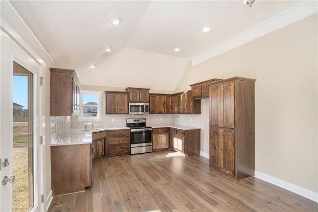 ***SIMULATED PHOTOS*** | Image 11