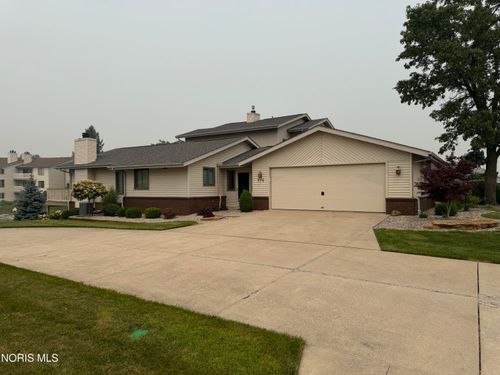 772 Deerwood Dr, Defiance, OH, 43512-8126 | Card Image