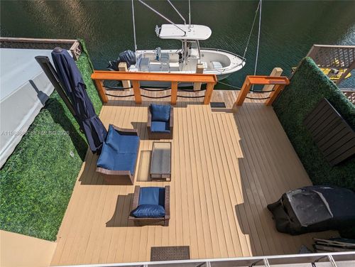 42-3789 Ne 167th St, North Miami Beach, FL, 33160-3540 | Card Image