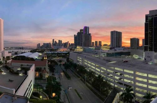 apt-1652-1717 N Bayshore Dr, Miami, FL, 33132-1154 | Card Image