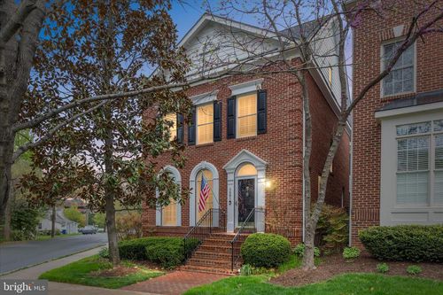 1401 Buena Vista Ave, MCLEAN, VA, 22101-3511 | Card Image