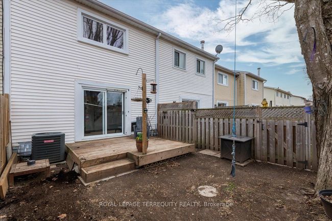 59 Sunridge Lane, Condo with 3 bedrooms, 2 bathrooms and 1 parking in Nepean ON | Image 15