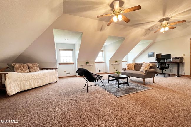 259 Chimney Rocks Rd, House other with 5 bedrooms, 5 bathrooms and null parking in Hollidaysburg PA | Image 22