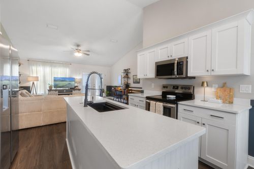6042 Capitol Dr, GULF BREEZE, FL, 32563-8641 | Card Image