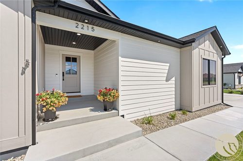 2215 Smooth Rock Ln, Billings, MT, 59106-2290 | Card Image
