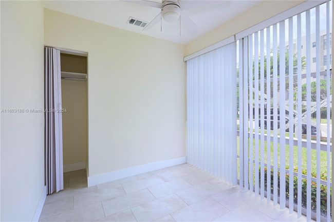 APT-117 - 200 177 Th Dr, Condo with 1 bedrooms, 1 bathrooms and null parking in Sunny Isles Beach FL | Image 5