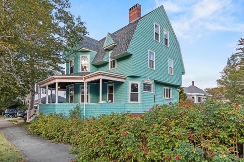 27 Norwood Street, Portland, ME, 04103 | Card Image